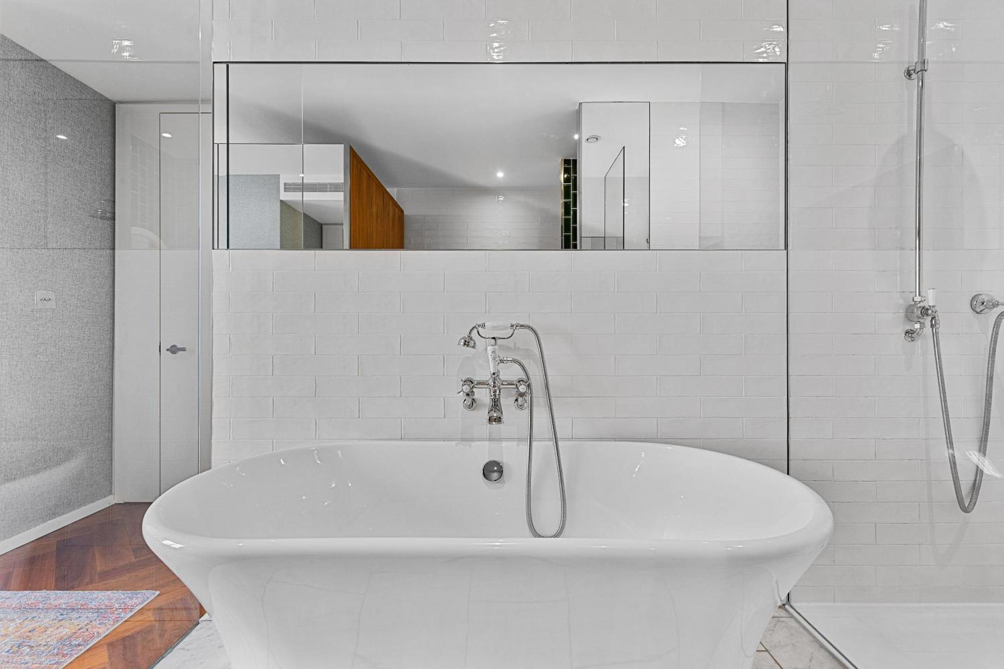 Spectacular Riverview Two Bedroom Luxury Designer Apartment-ac-parking-wifi-2 Bathrooms Londra